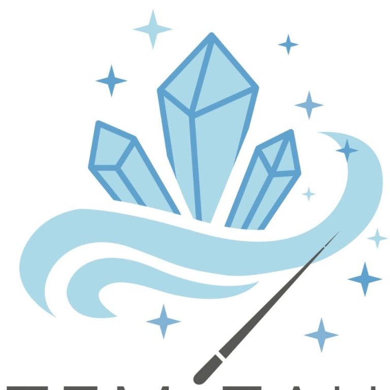 Buntes Logo: ein schlichter schwarzer Notenschlüssel auf einem buntem Baum, beschriftet mit „Klangbunt Kinderwaldmusik“.